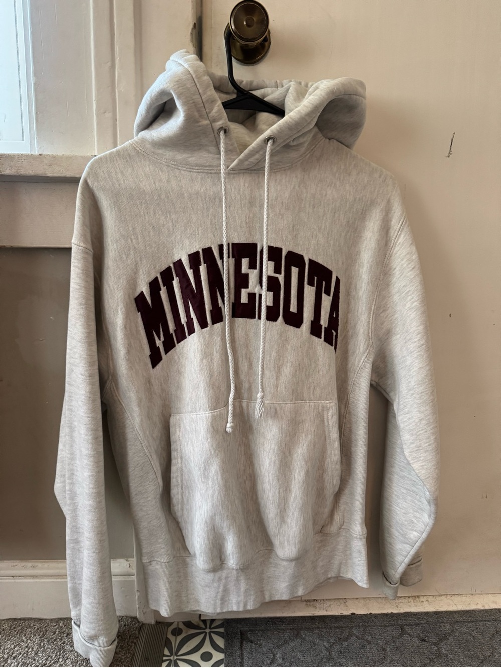 Signature Crewneck Hoodie in Light Gray Maroon Minnesota